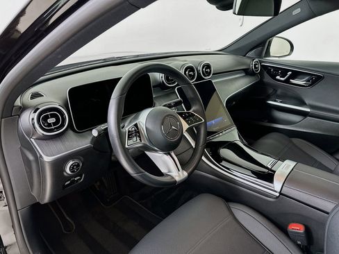 Used 2025 Mercedes-Benz C 300 Sedan image 10