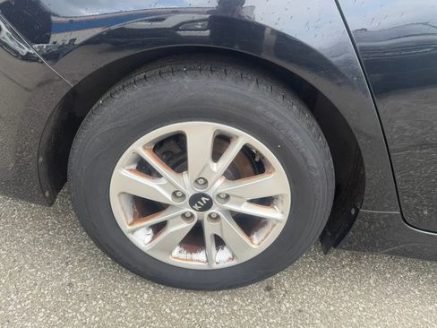 Used 2018 Kia Optima LX FWD image 29