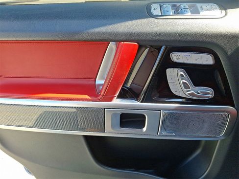 Certified 2022 Mercedes-Benz G 63 AMG 4MATIC image 12