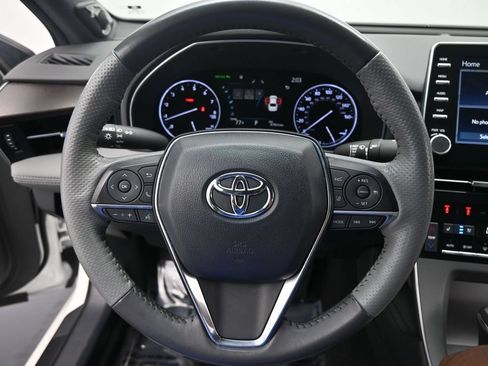 Used 2022 Toyota Avalon Limited w/ Advanced Safety Package FWD image 23