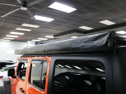 Used 2019 Jeep Wrangler Unlimited Sport image 9