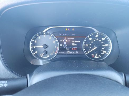 Certified 2024 Nissan Frontier SV w/ Technology Package image 16