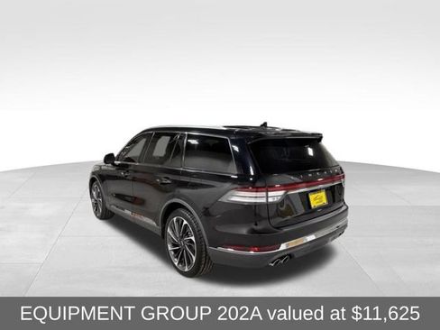 Used 2020 Lincoln Aviator Reserve w/ Equipment Group 202A AWD/4WD image 4