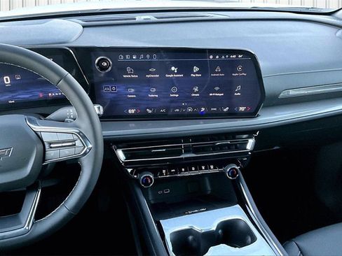 New 2026 Chevrolet Traverse LT w/ Midnight/Sport Edition image 4