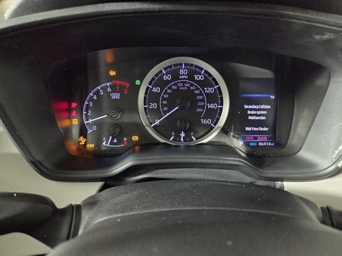 Used 2020 Toyota Corolla LE FWD image 15
