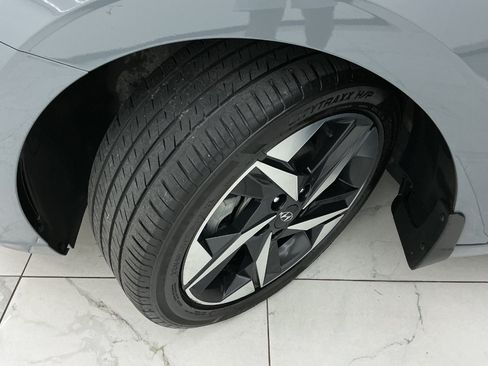 Used 2022 Hyundai Elantra SEL w/ Convenience + Premium Package FWD image 45