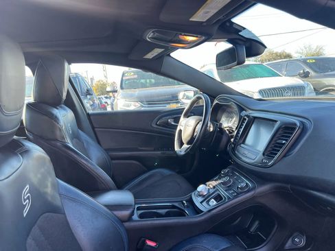Used 2016 Chrysler 200 S w/ Comfort Group AWD/4WD image 16