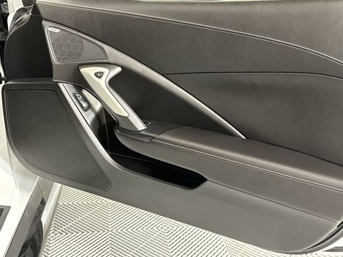 Used 2017 Chevrolet Corvette Z06 RWD image 28