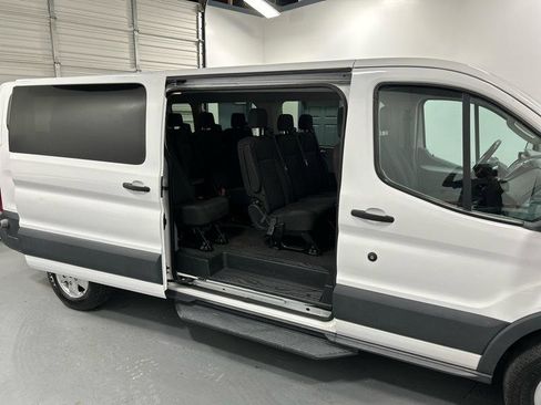 Used 2018 Ford Transit 350 XLT image 12