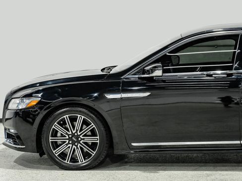 Used 2018 Lincoln Continental Reserve FWD image 10