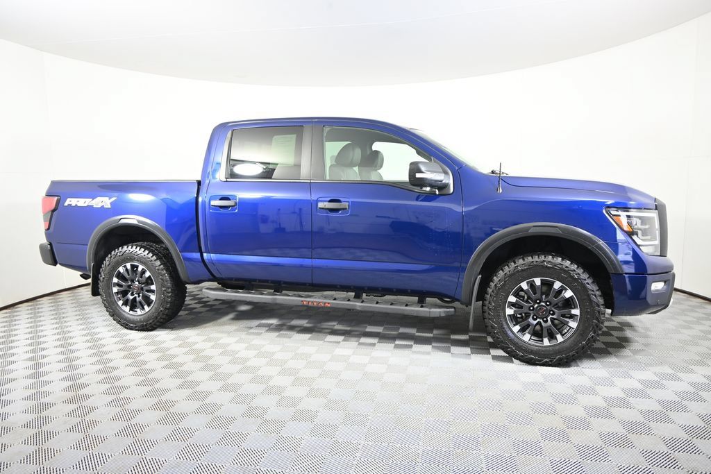 Used 2020 Nissan Titan PRO-4X w/ Pro-4x Convenience Package AWD/4WD image 9