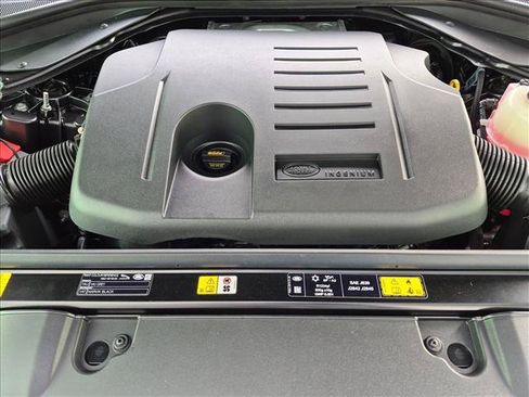 New 2026 Land Rover Range Rover SE AWD/4WD image 16
