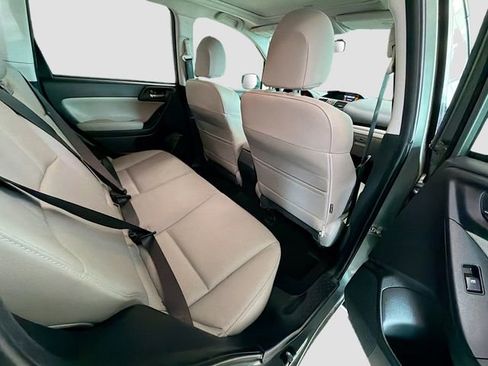 Used 2015 Subaru Forester 2.5i Limited image 26