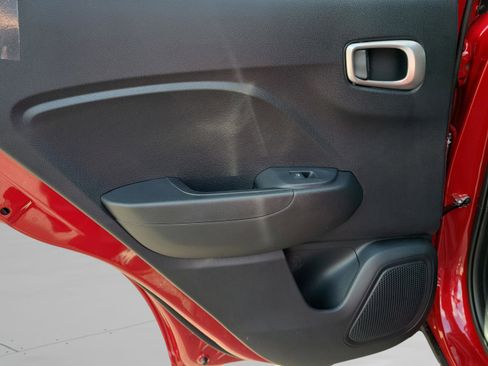 New 2026 Hyundai Venue SE image 9