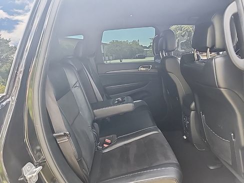 Certified 2020 Jeep Grand Cherokee Altitude AWD/4WD image 32