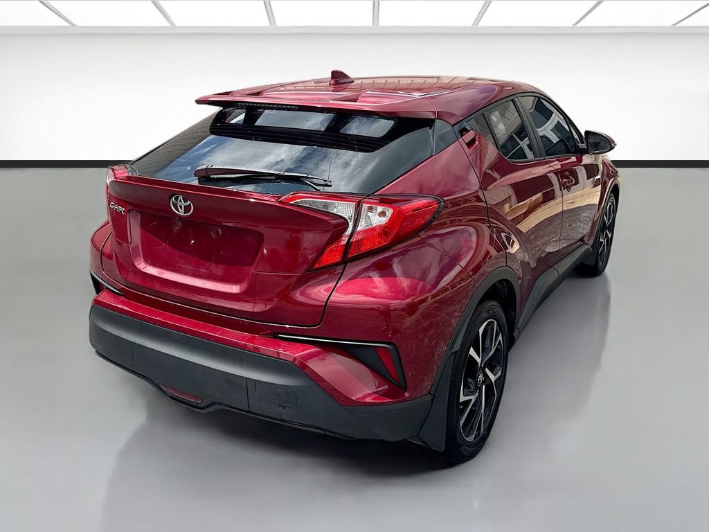 Used 2018 Toyota C-HR XLE FWD image 6
