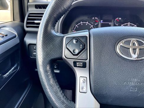 Used 2024 Toyota 4Runner SR5 Premium image 40