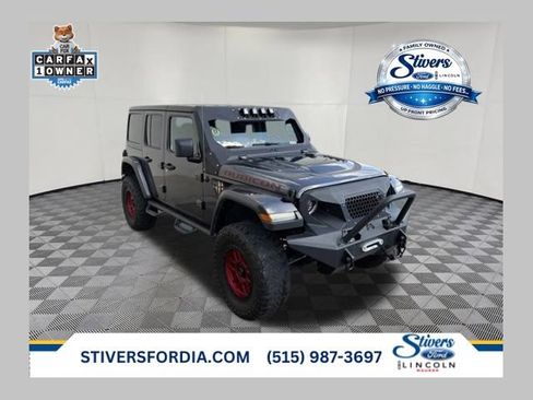 Used 2018 Jeep Wrangler Unlimited Rubicon w/ Dual Top Group AWD/4WD image 1