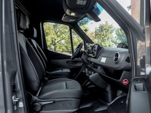 New 2026 Mercedes-Benz Sprinter 2500 image 17