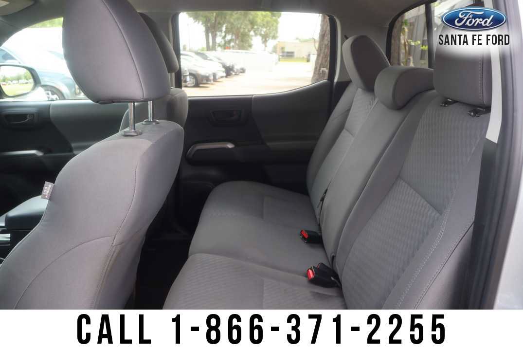 Used 2023 Toyota Tacoma SR5 RWD image 17