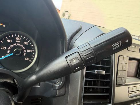 Used 2018 Ford F150 XLT AWD/4WD image 17