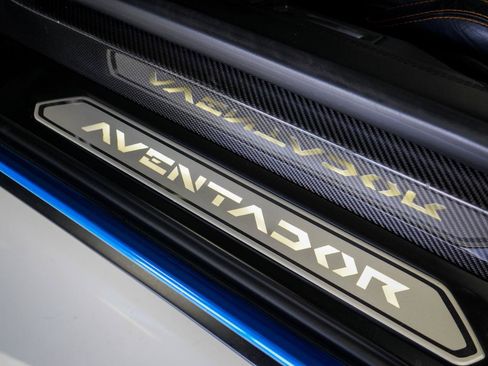 Used 2018 Lamborghini Aventador S AWD/4WD image 15