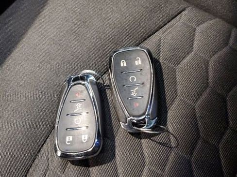 Used 2019 Chevrolet Equinox LT w/ Sun & Navigation Package AWD/4WD image 30