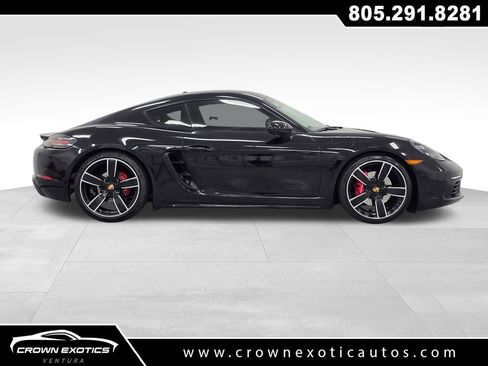 Used 2021 Porsche 718 Cayman S w/ Premium Package RWD image 8