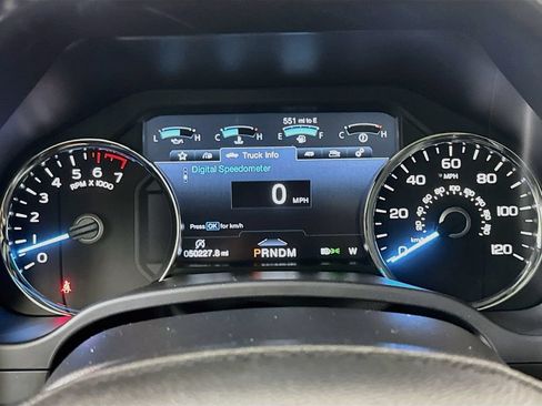 Used 2020 Ford F150 Lariat w/ Equipment Group 502A Luxury AWD/4WD image 14