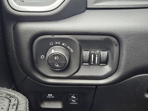 New 2026 RAM 1500 Laramie w/ Night Edition AWD/4WD image 18