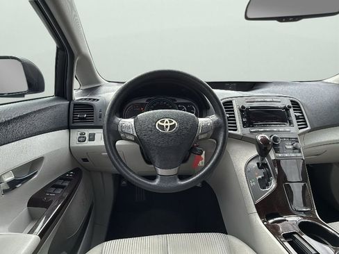 Used 2012 Toyota Venza LE w/ LE Convenience Pkg image 13