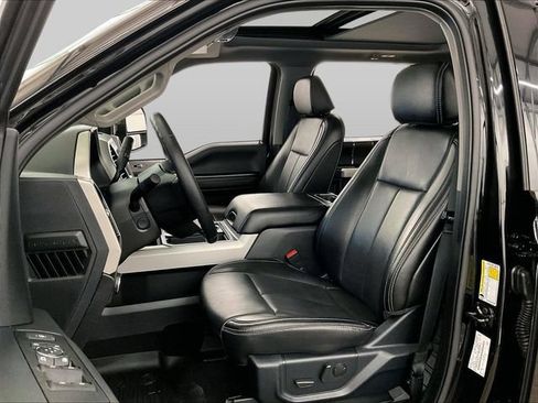 Used 2021 Ford F450 Lariat w/ Lariat Ultimate Package AWD/4WD image 25