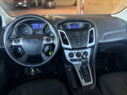 Used 2013 Ford Focus SE FWD image 20