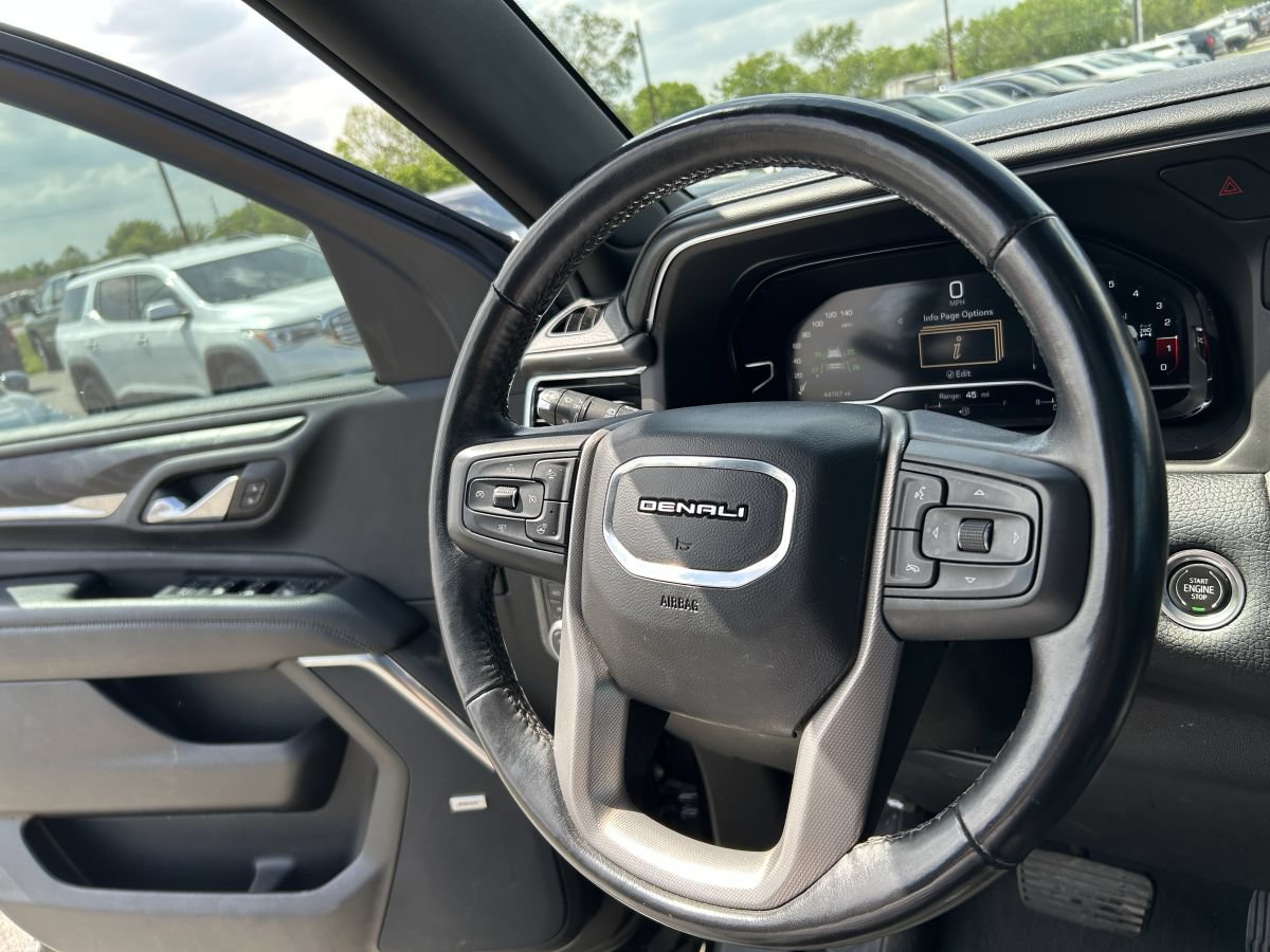 Used 2022 GMC Yukon Denali AWD/4WD image 9