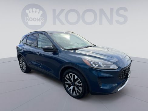 Used 2020 Ford Escape SE Sport image 10