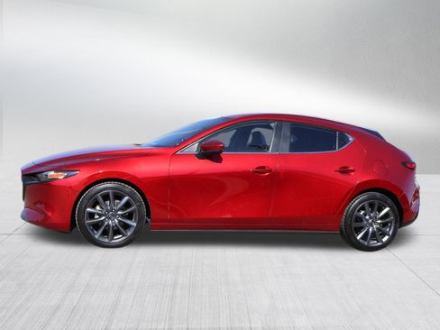 Used 2019 MAZDA MAZDA3 w/Preferred Pkg image 4