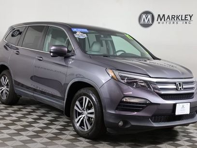 Certified 2017 Honda Pilot EX