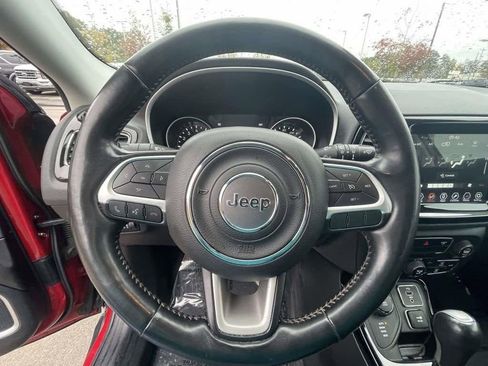 Used 2018 Jeep Compass Limited image 24