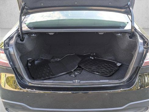 Used 2023 Subaru Legacy Limited image 6