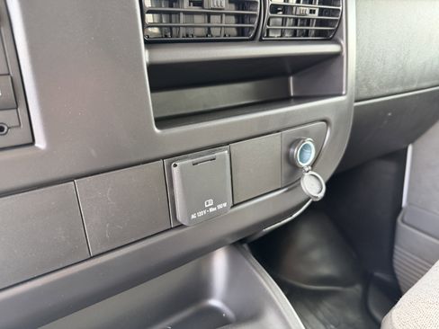 New 2026 Chevrolet Express 3500 Extended RWD image 19