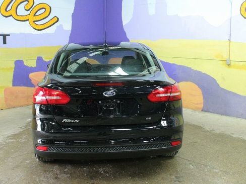 Used 2017 Ford Focus SE image 7