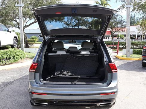 Used 2019 Volkswagen Tiguan SEL Premium R-Line image 22