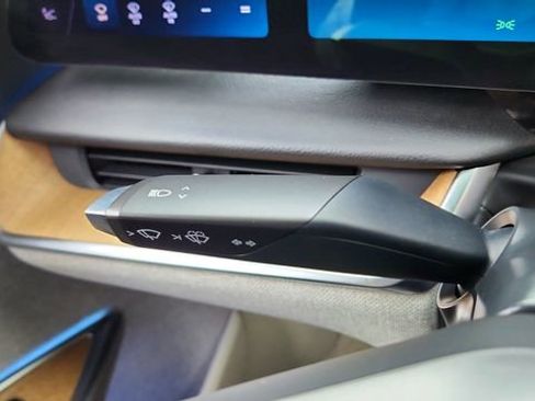 Used 2023 Lucid Air Touring image 40