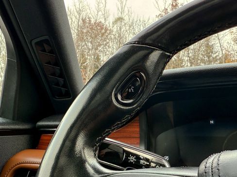 Used 2023 Lincoln Aviator Reserve w/ Equipment Group 201A image 37