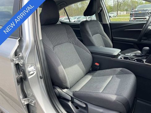 Used 2025 Toyota Camry LE w/ Convenience Package image 21