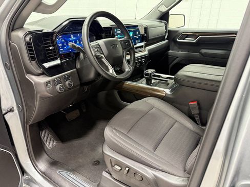 Used 2025 Chevrolet Silverado 1500 RST w/ Convenience Package II image 11