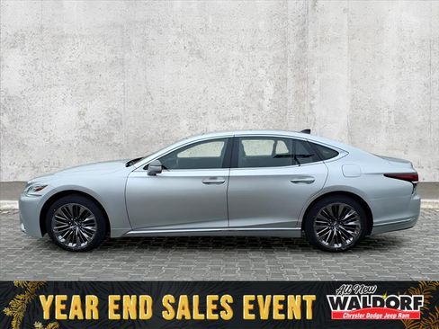 Used 2018 Lexus LS 500 w/ Luxury Package image 4