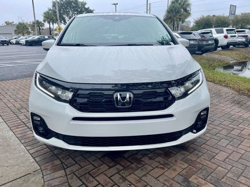 Used 2025 Honda Odyssey Elite image 9