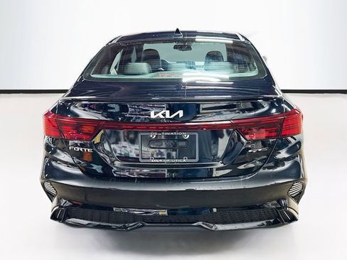 Used 2023 Kia Forte GT-Line w/ GT-Line Premium Package FWD image 6