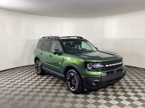 Used 2025 Ford Bronco Sport Outer Banks w/ Outer Banks Tech Package+ image 1